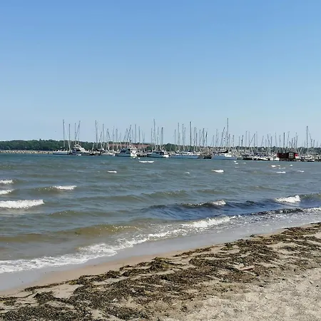 Wassersleben-gemuetliche Direkt Am Wasser Apartment *